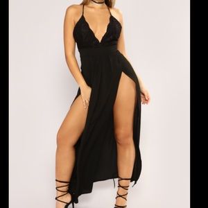 New Stealing Hearts Lace Dress